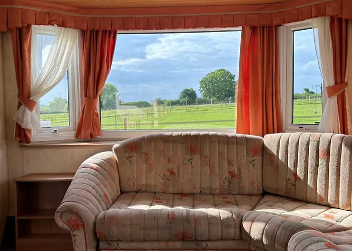 The Paddock View At Danebury